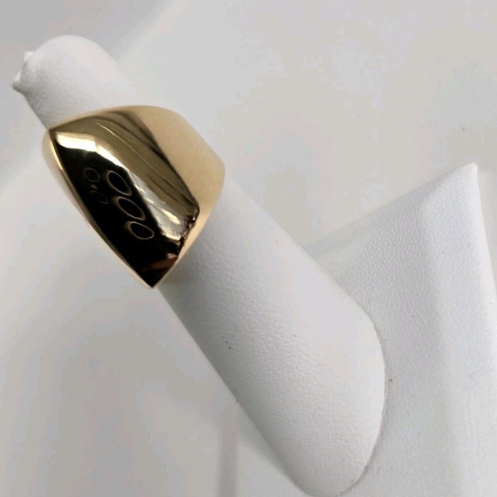18k Solid Gold Sharp Edge Estate Ring - image 3